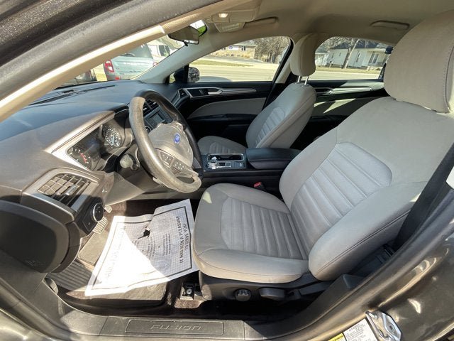 Used 2017 Ford Fusion S FWD image 6