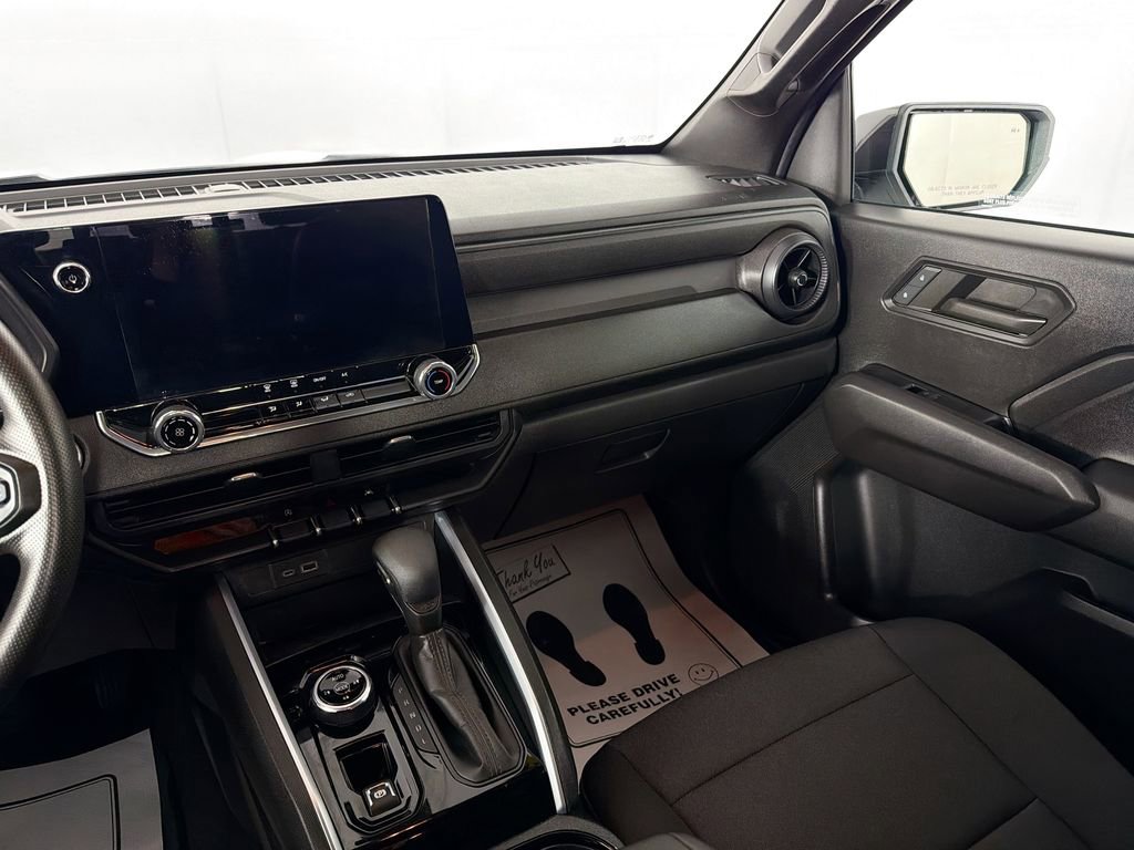 Used 2024 Chevrolet Colorado Trail Boss w/ Safety Package image 22