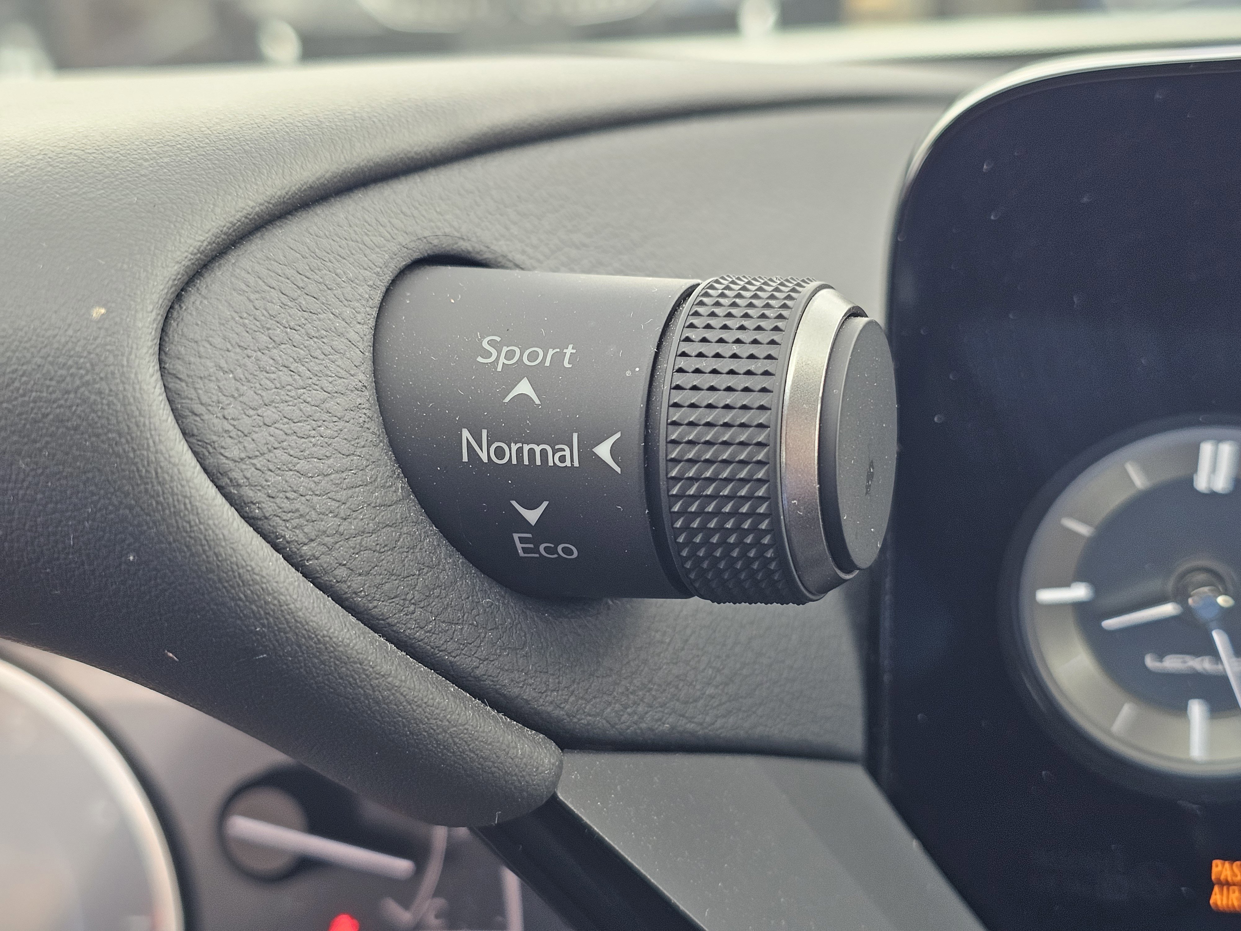 Used 2023 Lexus ES 350 w/ Premium Package image 27