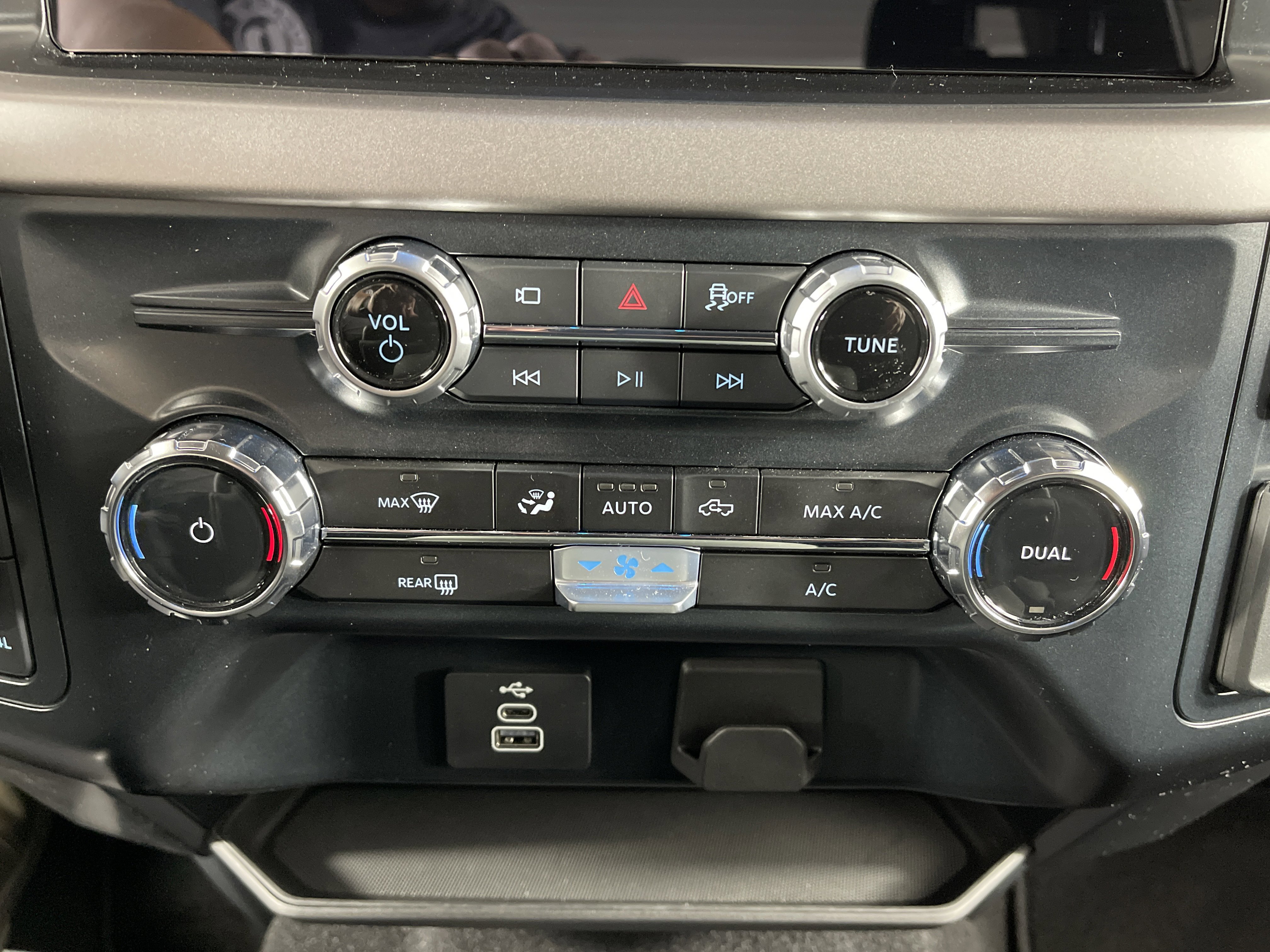 Used 2025 Ford F150 XLT w/ Equipment Group 301A Standard image 25