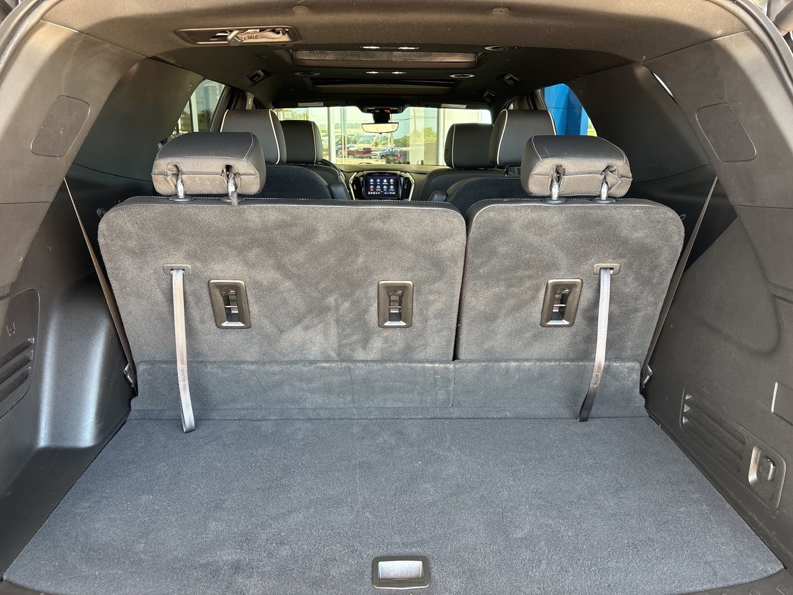Used 2023 Chevrolet Traverse Premier w/ Redline Edition FWD image 21