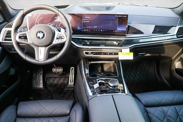 Used 2026 BMW X5 xDrive40i w/ M Sport Package AWD/4WD image 21