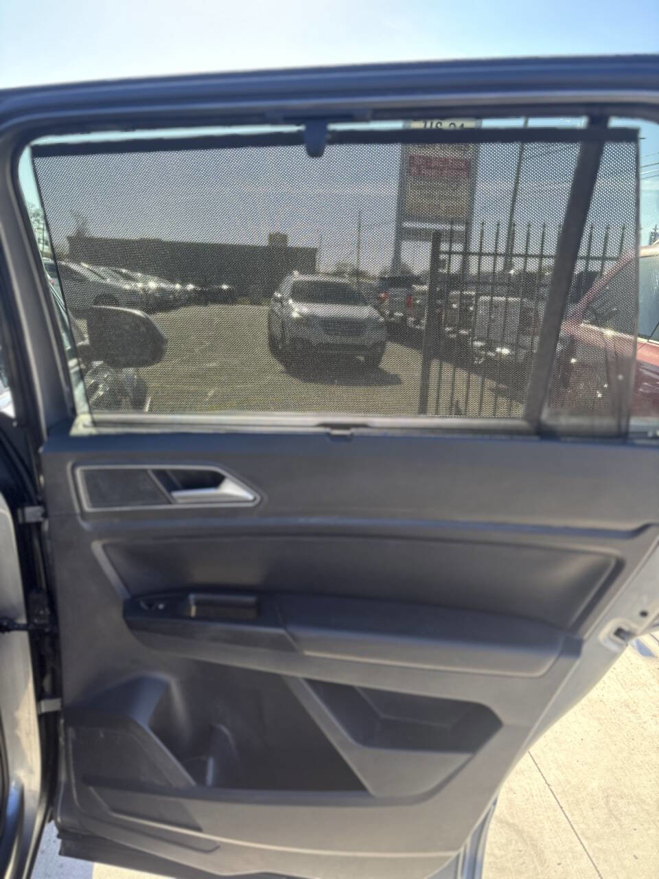 Used 2018 Volkswagen Atlas SE image 19