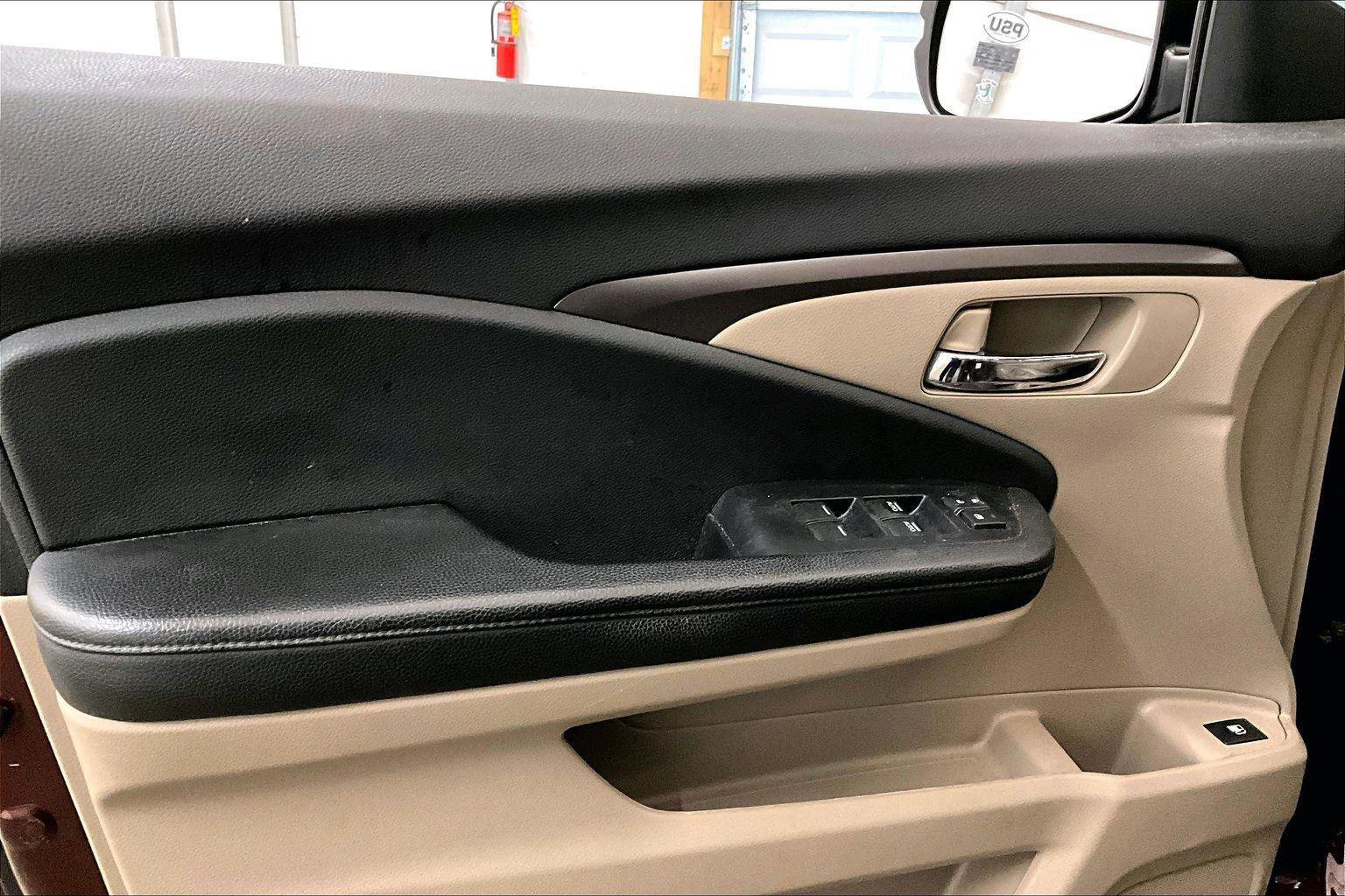 Used 2019 Honda Pilot EX image 22
