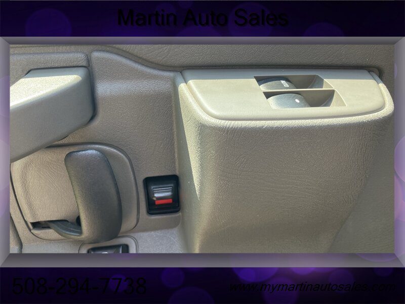 Used 2020 Chevrolet Express 2500 Extended w/ Communications Package RWD image 8