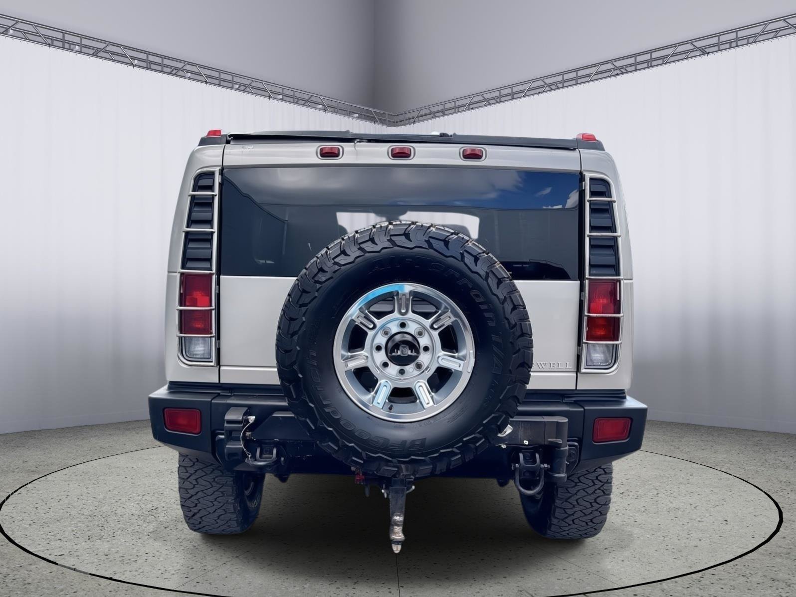Used 2005 HUMMER H2 w/ Preferred Equipment Group AWD/4WD image 26