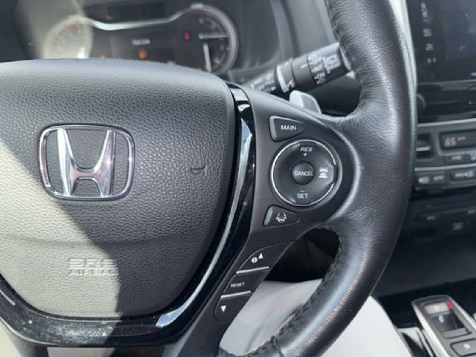 Used 2016 Honda Pilot Elite image 10