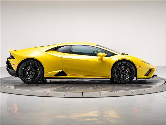 Used 2020 Lamborghini Huracan EVO image 6