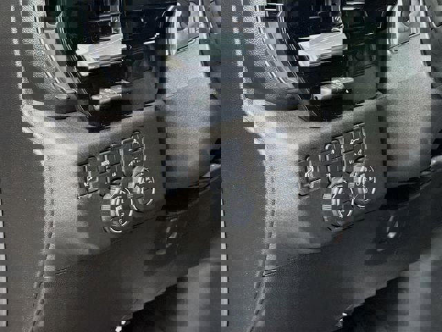 Used 2025 Chevrolet Silverado 2500 LTZ w/ LTZ Premium Package image 12