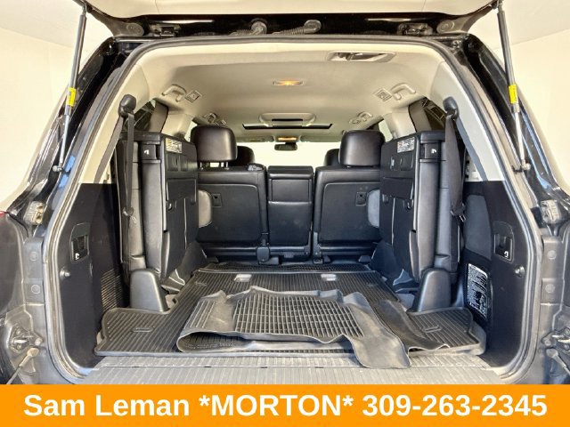 Used 2015 Toyota Land Cruiser AWD/4WD image 29