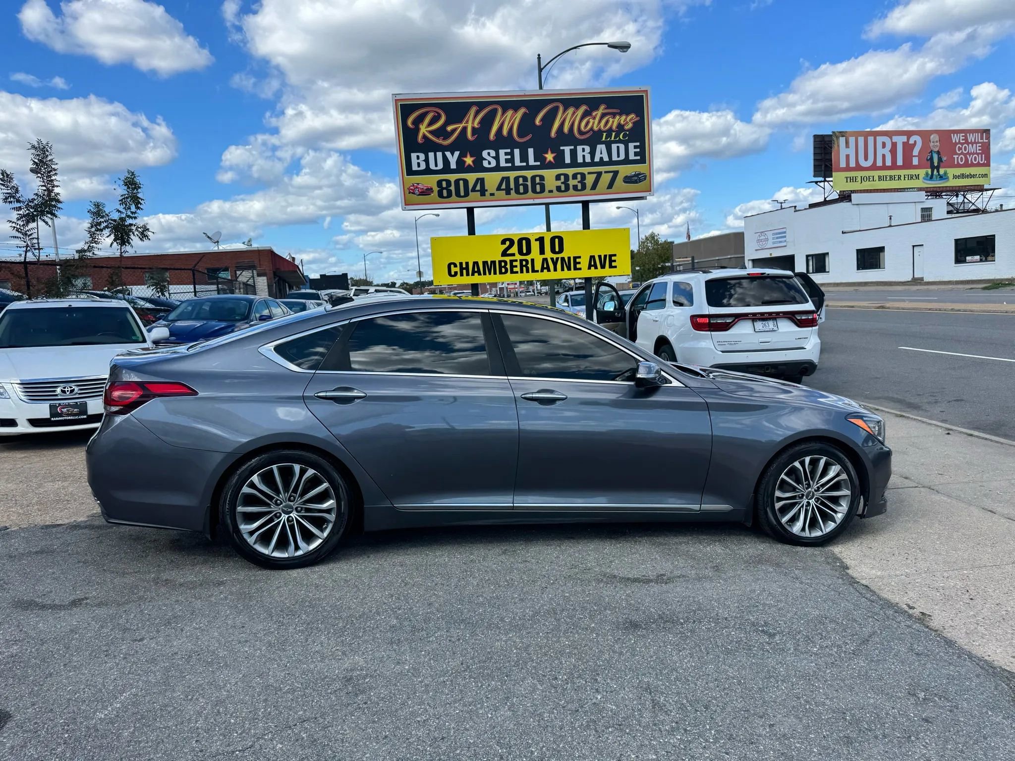 Used 2015 Hyundai Genesis 3.8 w/ Option Group 03 image 3