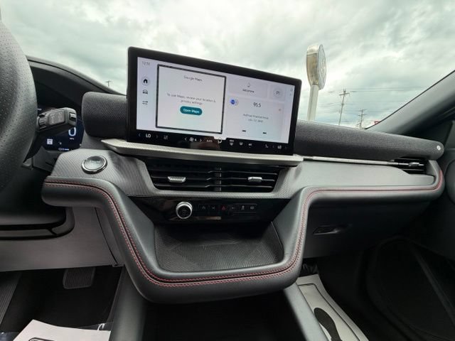 Certified 2025 Ford Explorer ST-Line AWD/4WD image 18