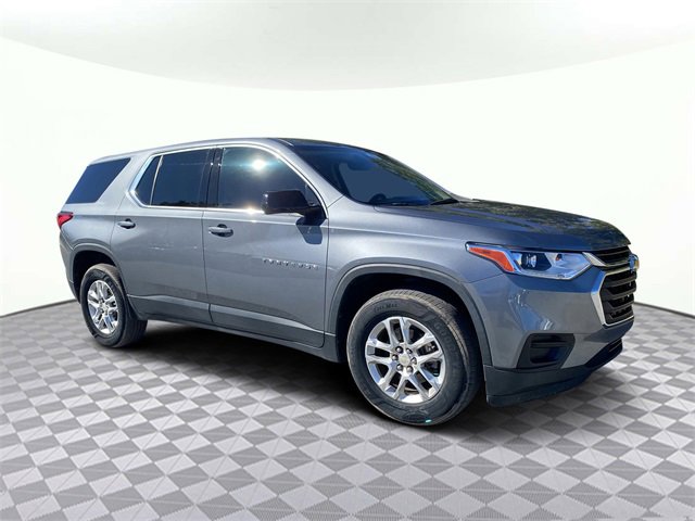 Used 2020 Chevrolet Traverse LS image 2
