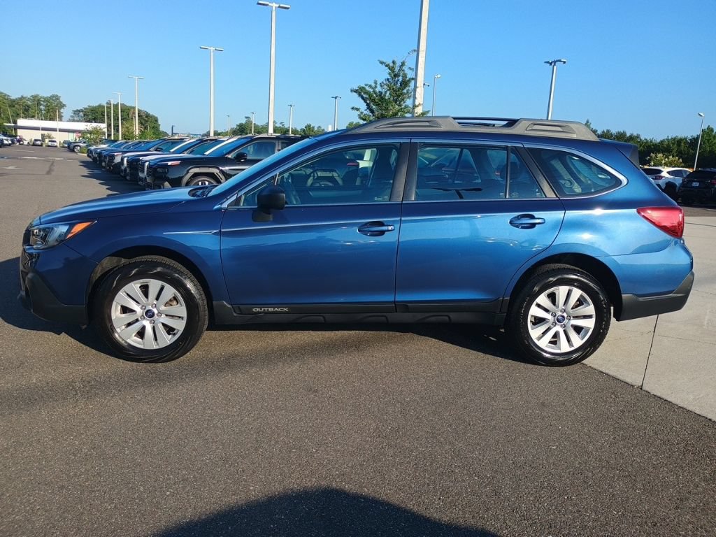 Used 2019 Subaru Outback 2.5i AWD/4WD image 8