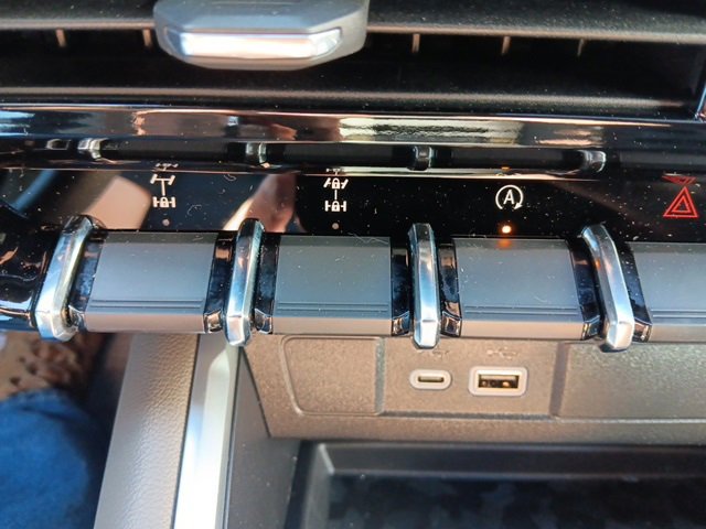 New 2025 Chevrolet Colorado ZR2 w/ Technology Package image 45