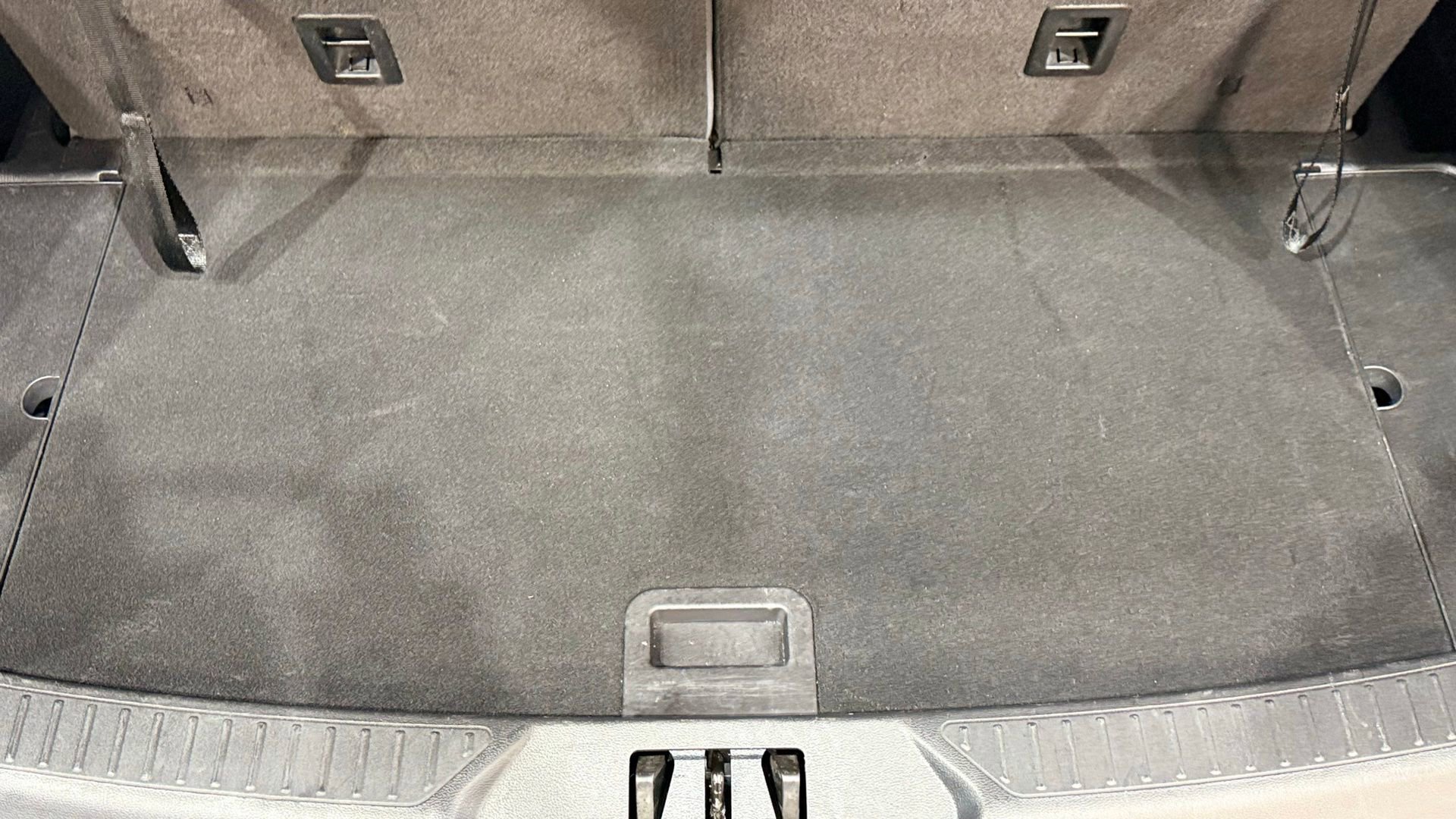 Used 2025 Ford Explorer Active w/ Active Comfort Package image 32