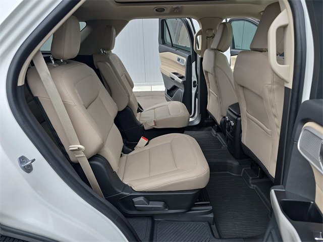 Used 2022 Ford Explorer Limited w/ Equipment Group 301A image 18