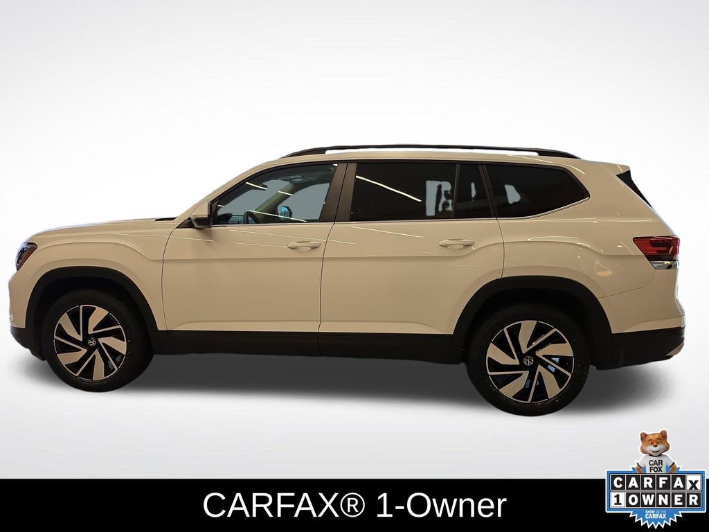 Used 2025 Volkswagen Atlas SE FWD image 2