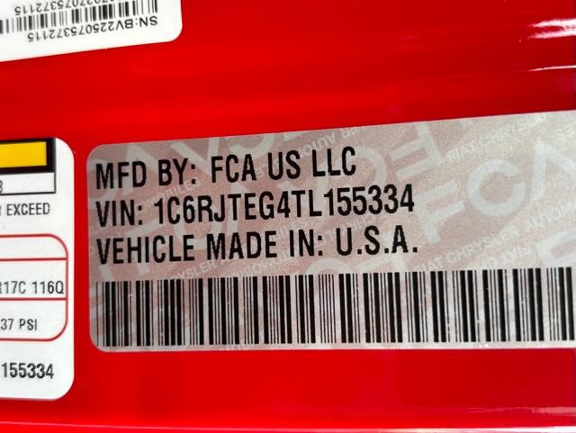 New 2026 Jeep Gladiator Mojave w/ Technology Group AWD/4WD image 29