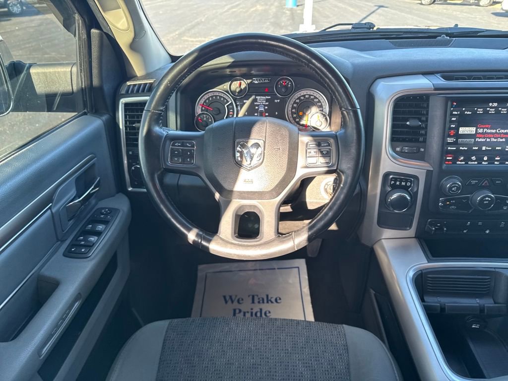 Used 2020 RAM 1500 Classic SLT w/ Luxury Group image 13