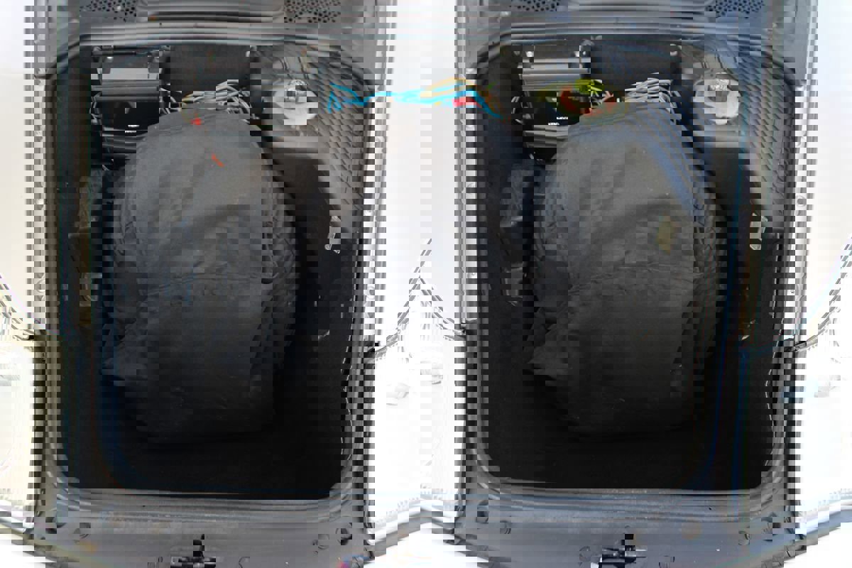 Used 2003 Porsche 911 Cabriolet image 40