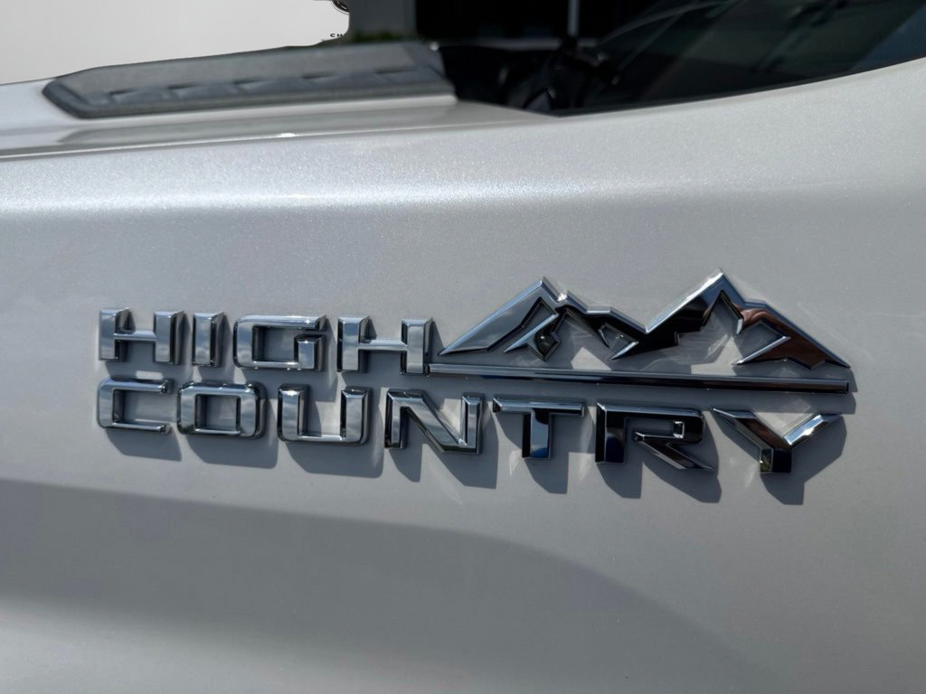 Used 2021 Chevrolet Silverado 2500 High Country w/ Z71 Off-Road Package AWD/4WD image 28