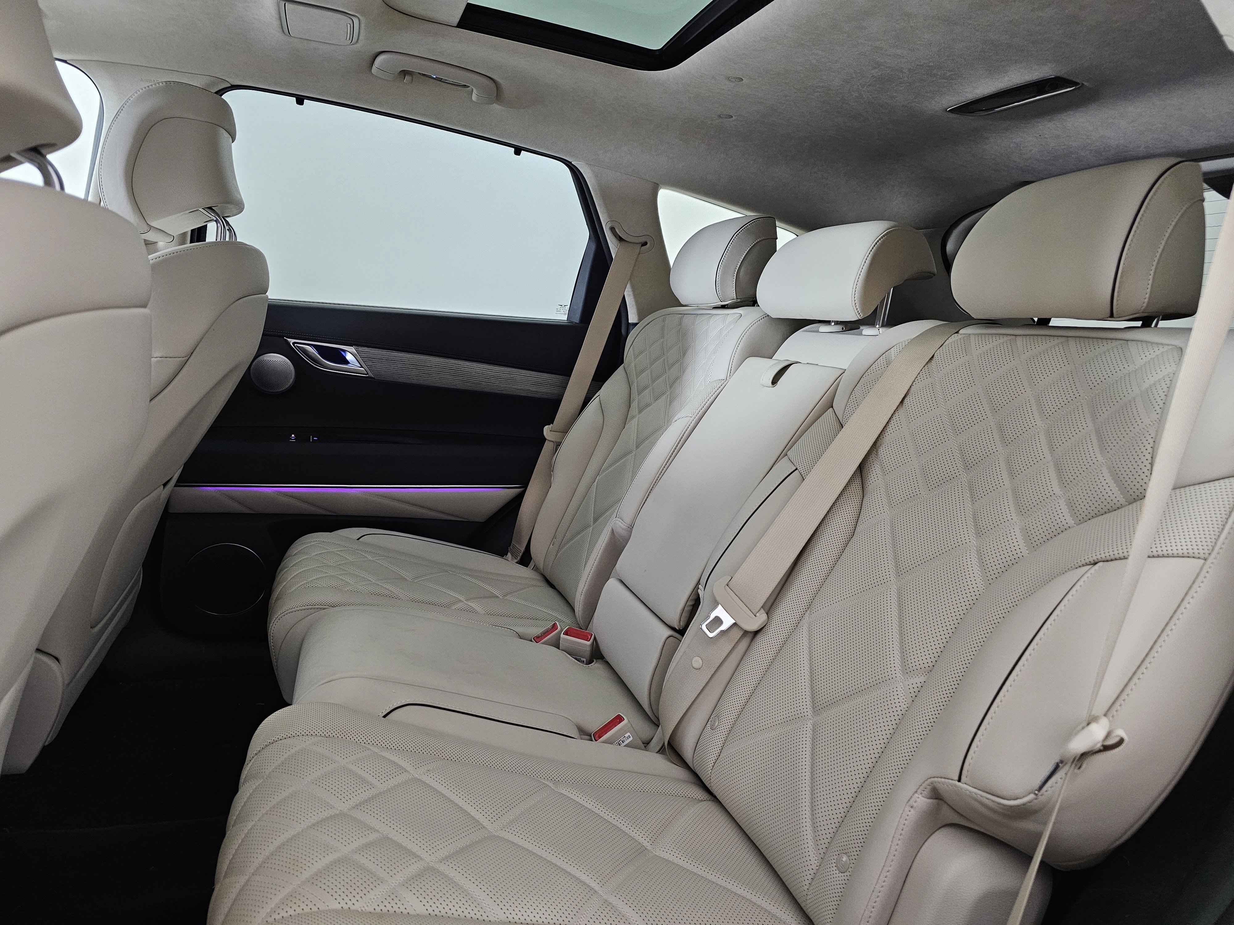 Used 2025 Genesis GV80 3.5T Prestige image 22