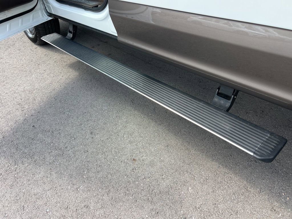 Used 2020 Ford F150 King Ranch w/ Equipment Group 601A Luxury AWD/4WD image 19