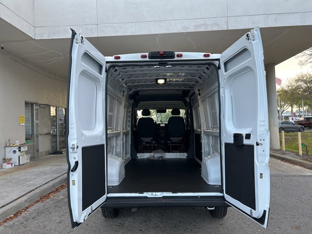 New 2026 RAM ProMaster 2500 w/ Convenience Group FWD image 32