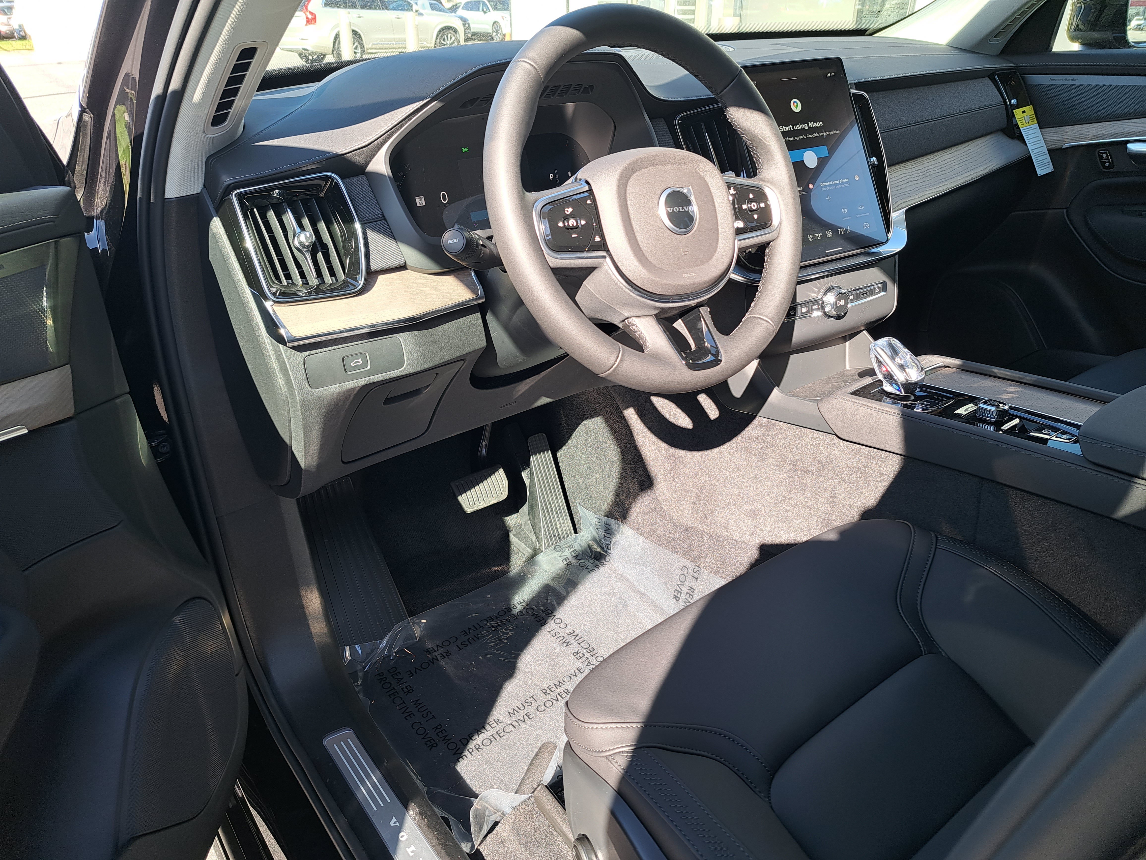 New 2026 Volvo XC90 B6 Plus w/ Protection Package Premier AWD/4WD image 5