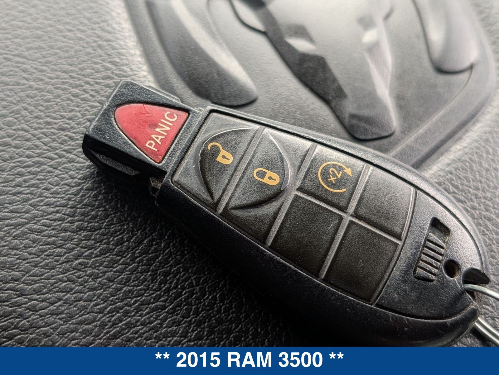 Used 2015 RAM 3500 Laramie w/ Convenience Group AWD/4WD image 34