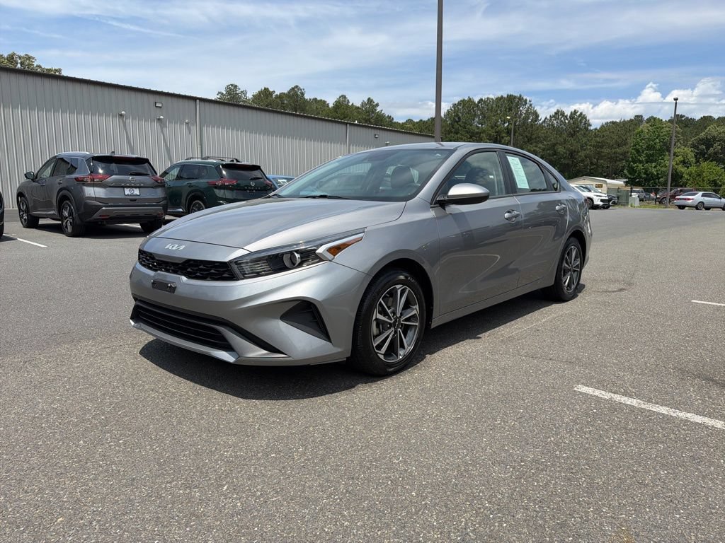Used 2023 Kia Forte LXS FWD image 2
