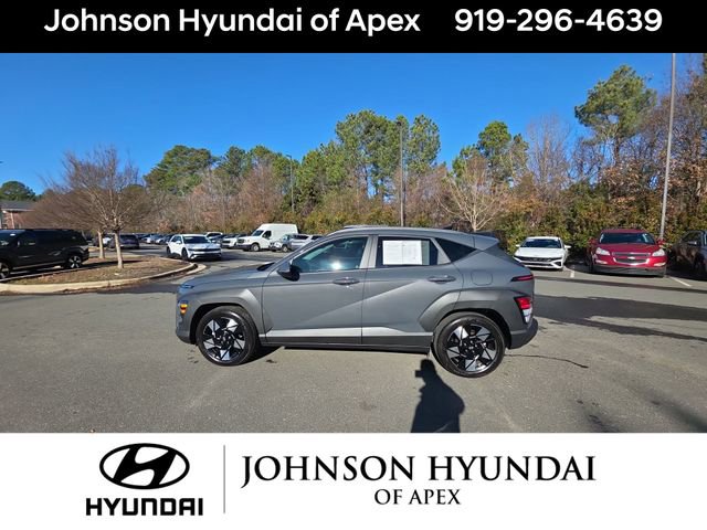 Certified 2025 Hyundai Kona SEL image 18