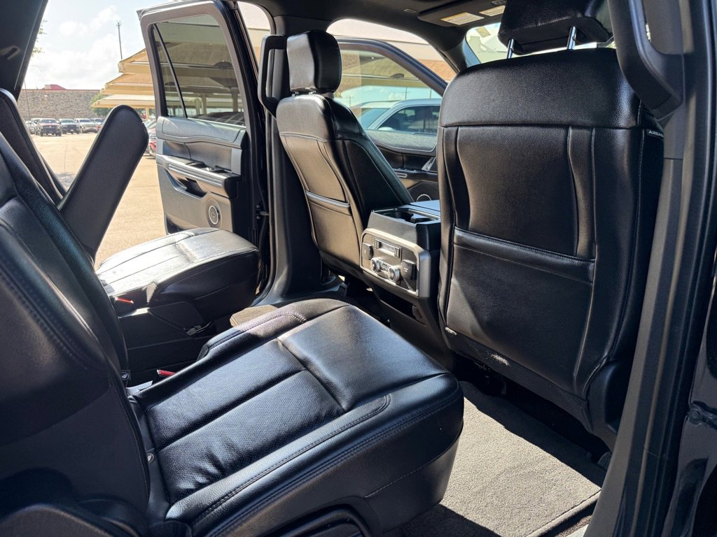 Used 2020 Ford Expedition Max XLT w/ Equipment Group 202A RWD image 18