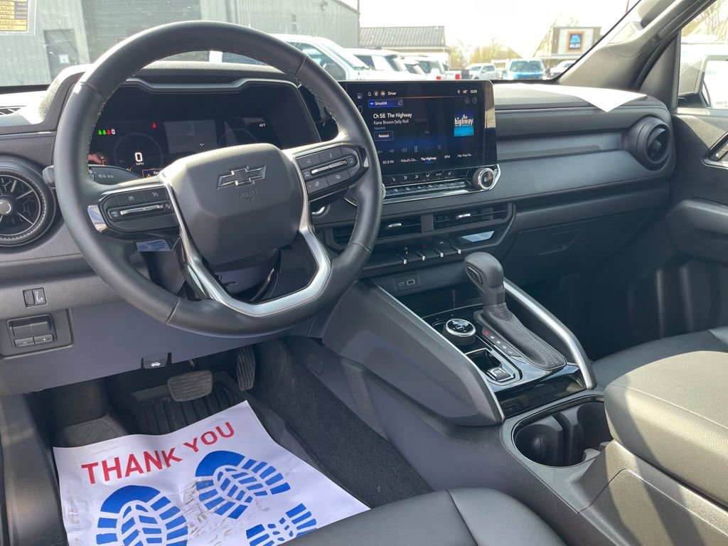 Used 2025 Chevrolet Colorado Trail Boss image 11