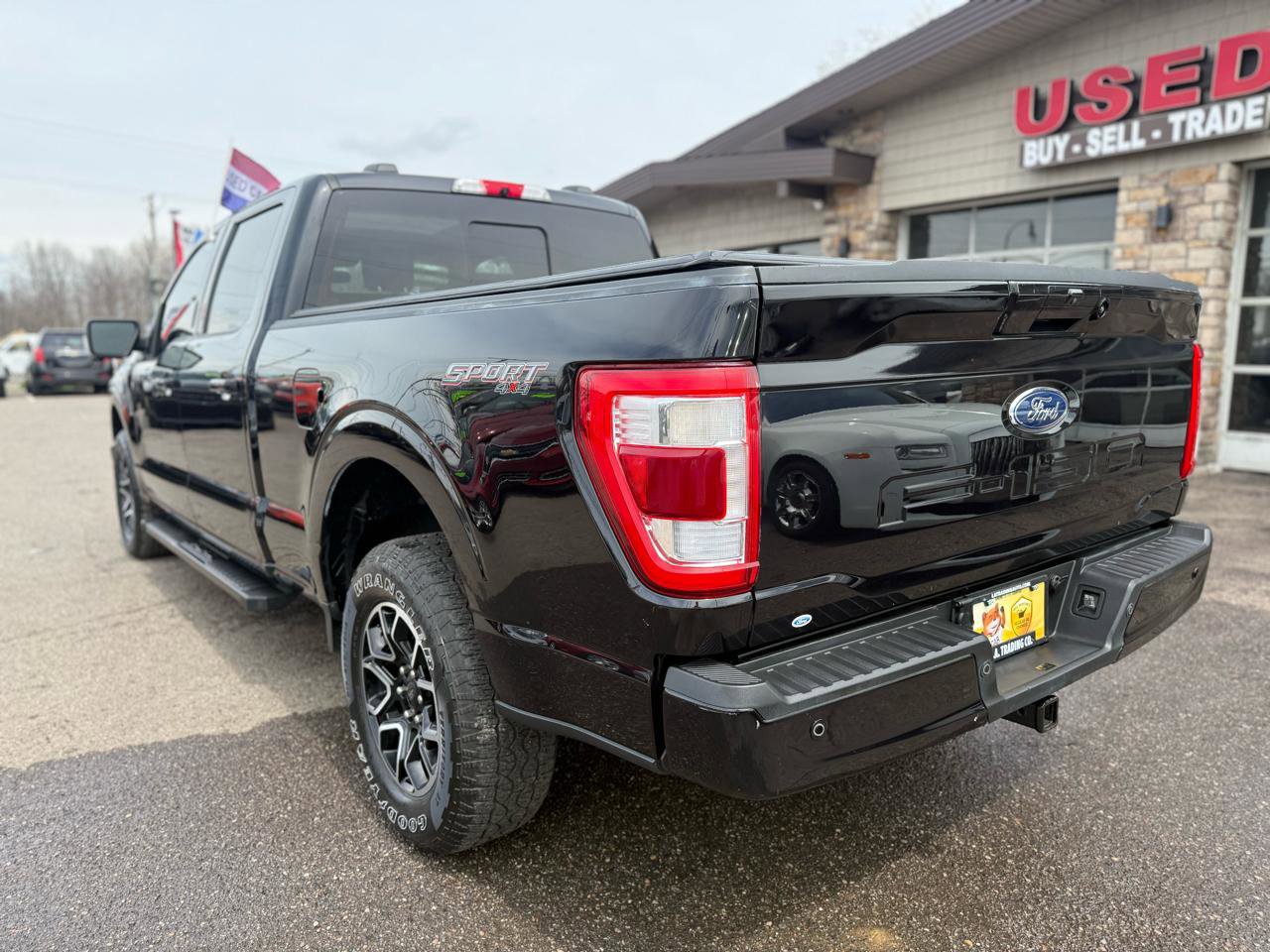 Used 2021 Ford F150 Lariat w/ Equipment Group 502A High AWD/4WD image 6