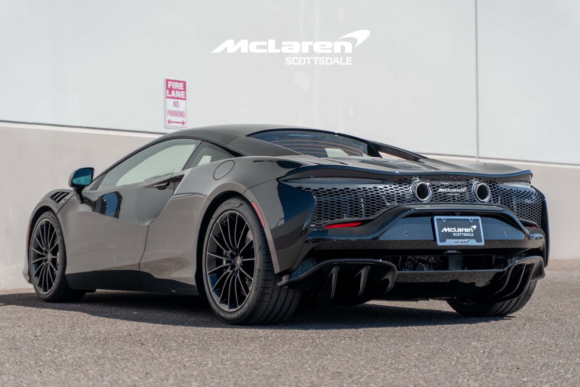 New 2026 McLaren Artura image 5