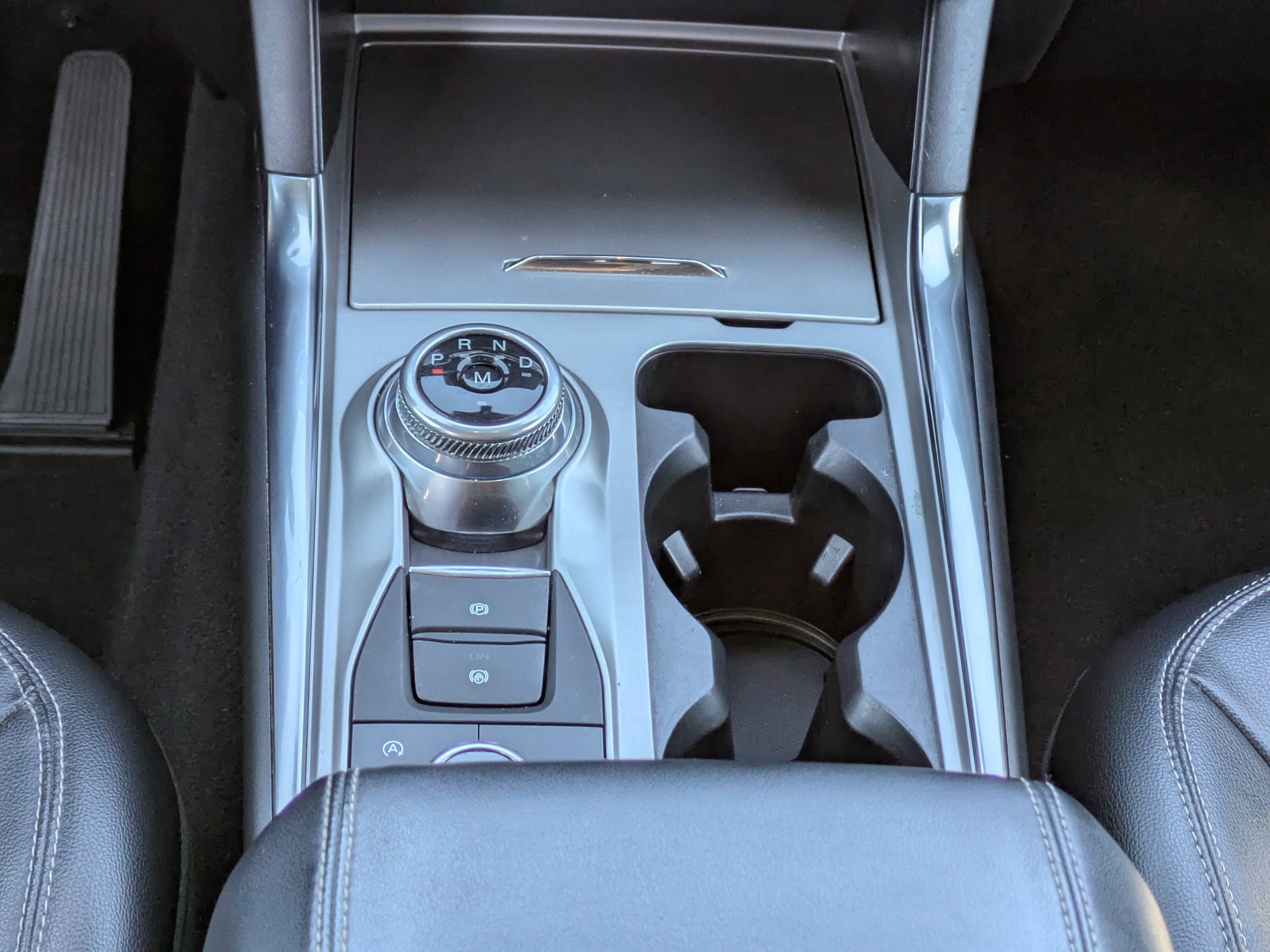 Used 2021 Ford Explorer Limited w/ Equipment Group 301A image 20