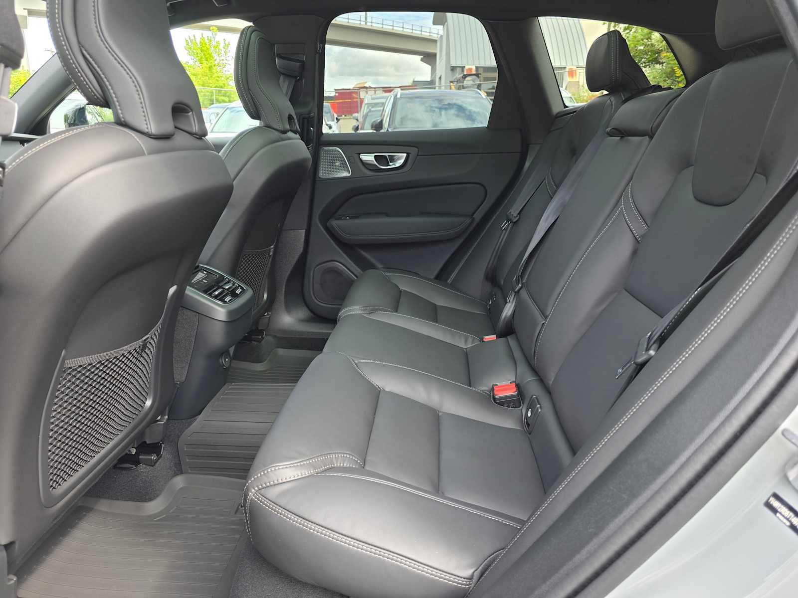 New 2026 Volvo XC60 B5 Ultra w/ Protection Package Premier AWD/4WD image 23