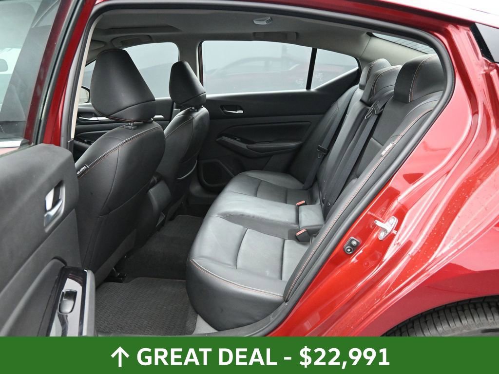 Used 2024 Nissan Altima 2.5 SR w/ SR Premium Package image 19