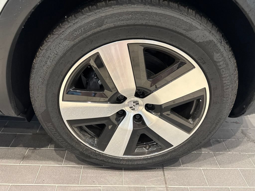 Used 2026 Porsche Cayenne E-Hybrid AWD/4WD image 8