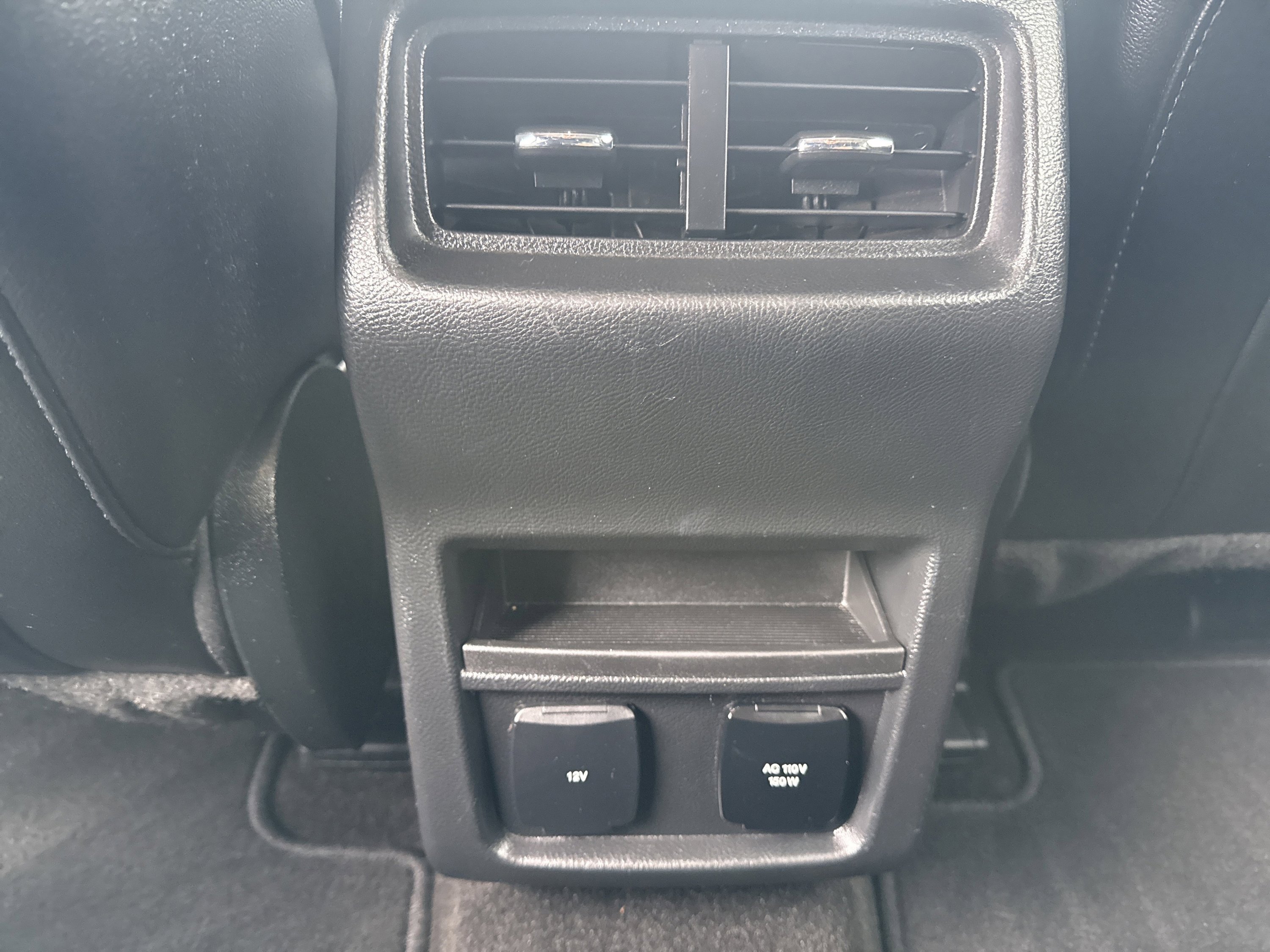 Used 2020 Ford Edge Titanium image 14