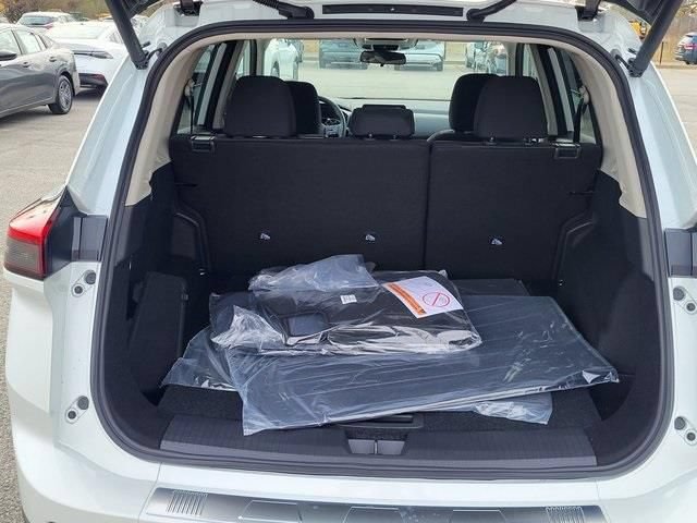 New 2026 Nissan Rogue SV FWD image 4