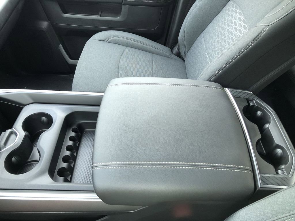 New 2026 RAM 2500 Big Horn AWD/4WD image 25