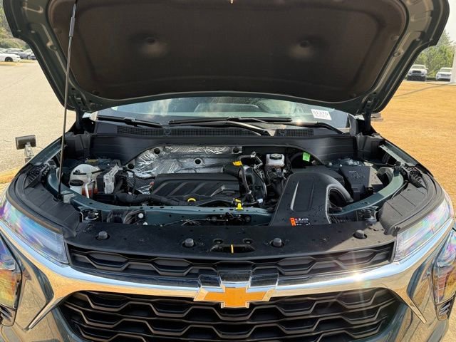 Used 2025 Chevrolet Trax LT FWD image 31