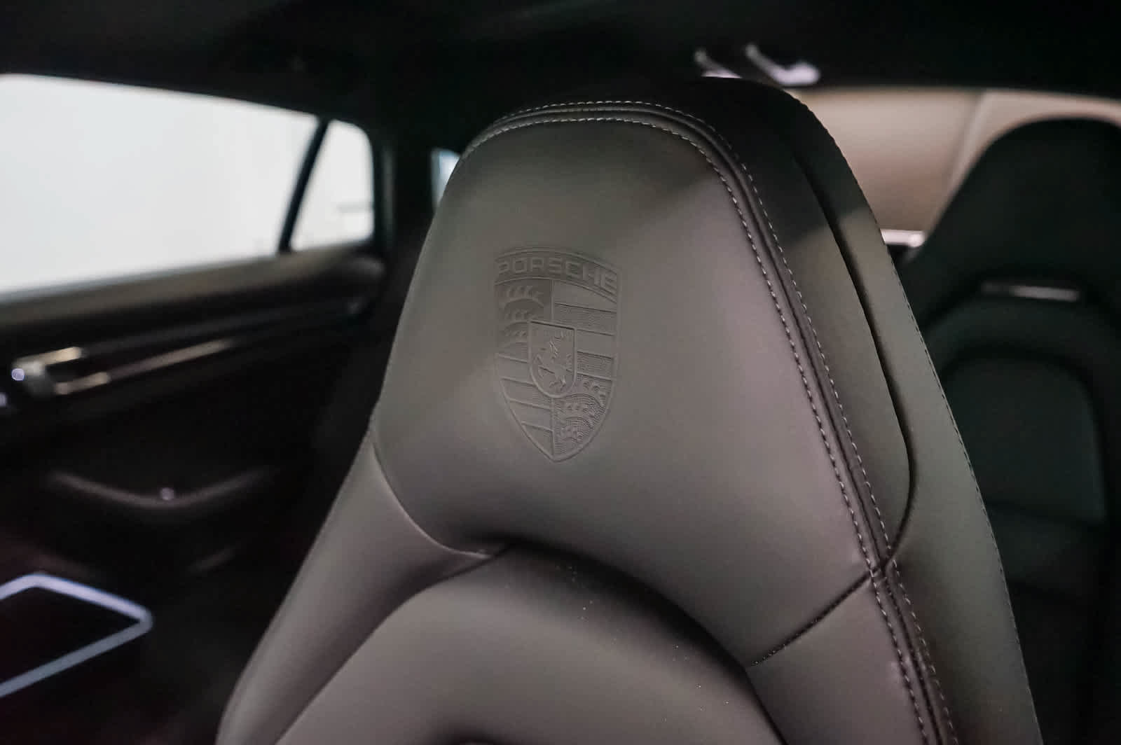 Certified 2023 Porsche Panamera Platinum Edition RWD image 31