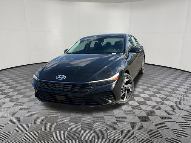 New 2026 Hyundai Elantra Limited FWD image 2