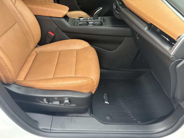 Certified 2024 Cadillac XT4 Premium Luxury AWD/4WD image 50