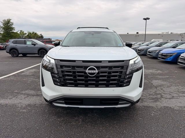 New 2026 Nissan Pathfinder Platinum AWD/4WD image 3