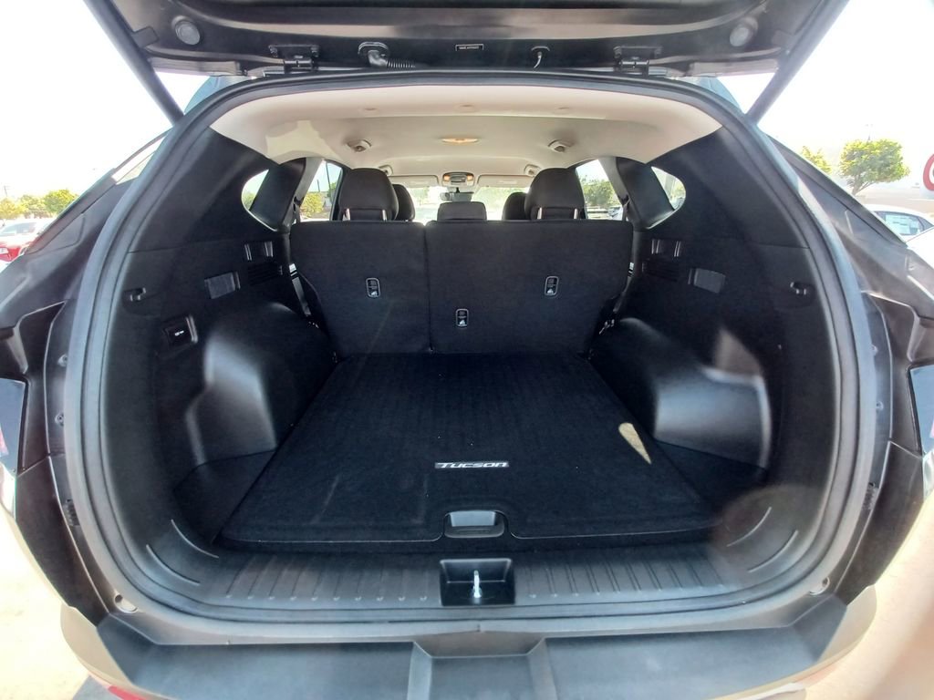 Certified 2023 Hyundai Tucson SEL AWD/4WD image 11
